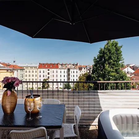 Deluxe Elephant Penthouse * براغ